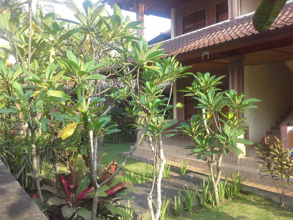 Hotel Dewi Ayu Accomodation Ubud Exterior foto